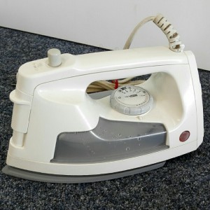 アイロン(KOIZUMI　NSA-0703)